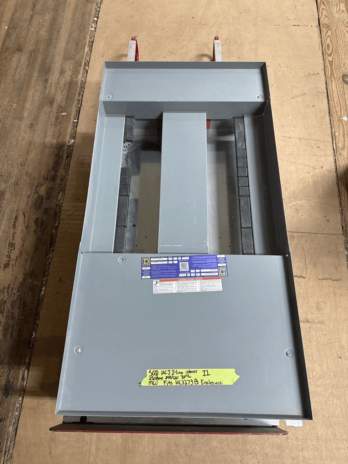Square D HCJ Panelboard Interior 250A 240/120V 3PH 30 Circuit 250 Amp Panel MLO – image 1