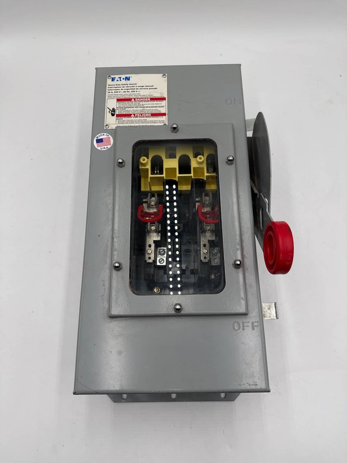 Eaton DH221NDKW Disconnect — image 1 of 8
