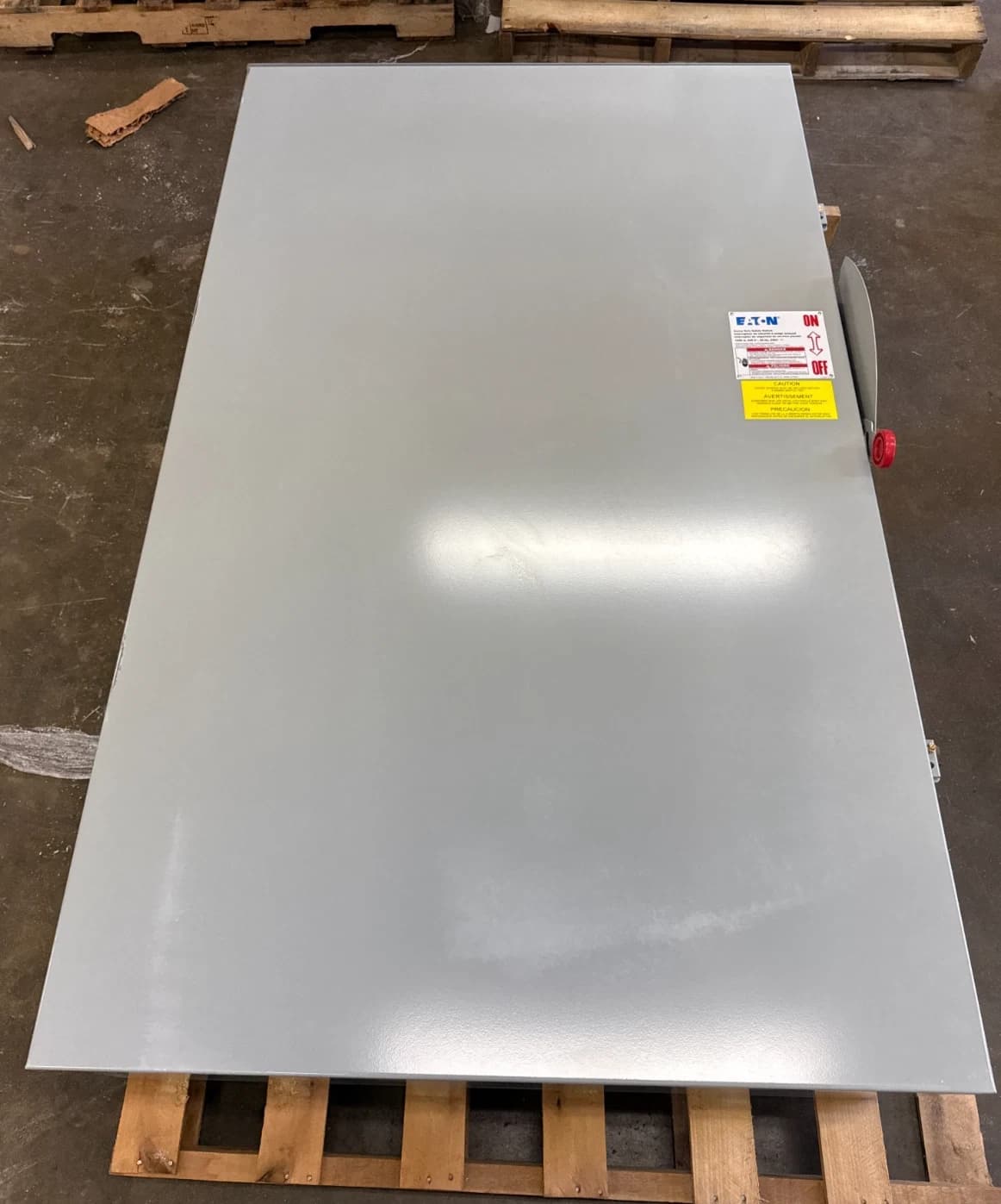 Eaton DH328NRK Safety Disconnect Switch 1200A 3P 240V 3PH 3R Outdoor 1200 Amp