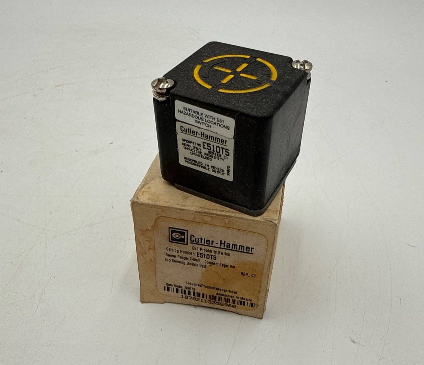 Cutler-Hammer E51DT5 Accessory — image 1 of 6