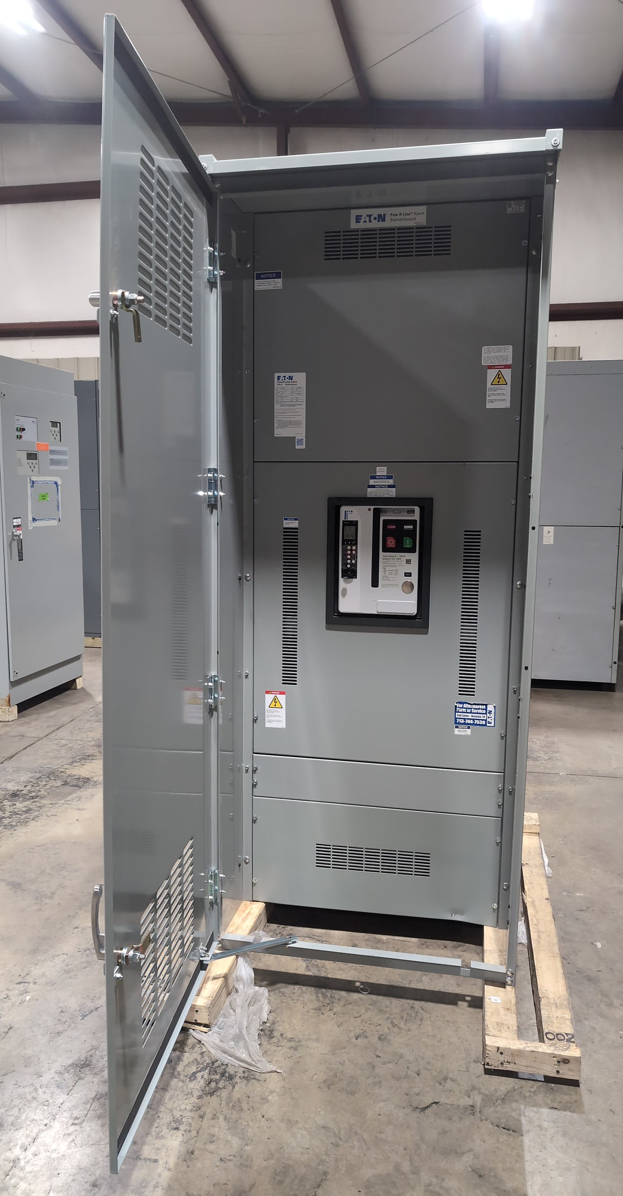 Eaton PRLX Switchboard — image 1 of 12