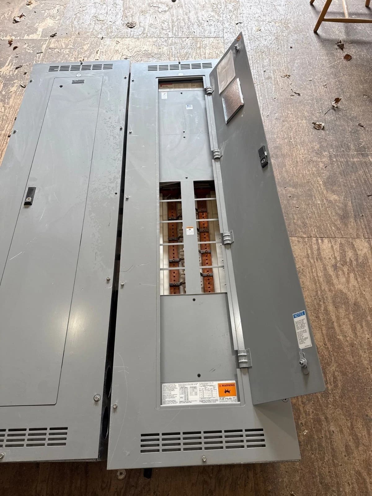 CH PRL3A Panelboard 600A 480/277V 3PH 600 Amp Indoor YS2072 MLO Panel Main Lug – image 1