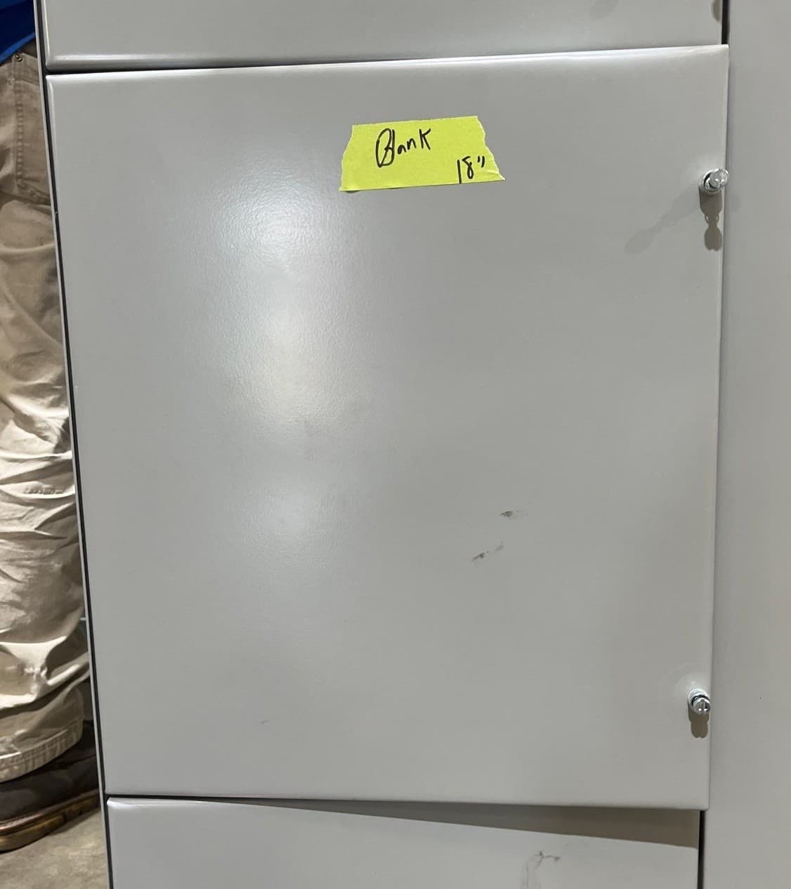 Eaton Freedom FlashGard 18" MCC Blank Door Motor Control Center Space – image 1