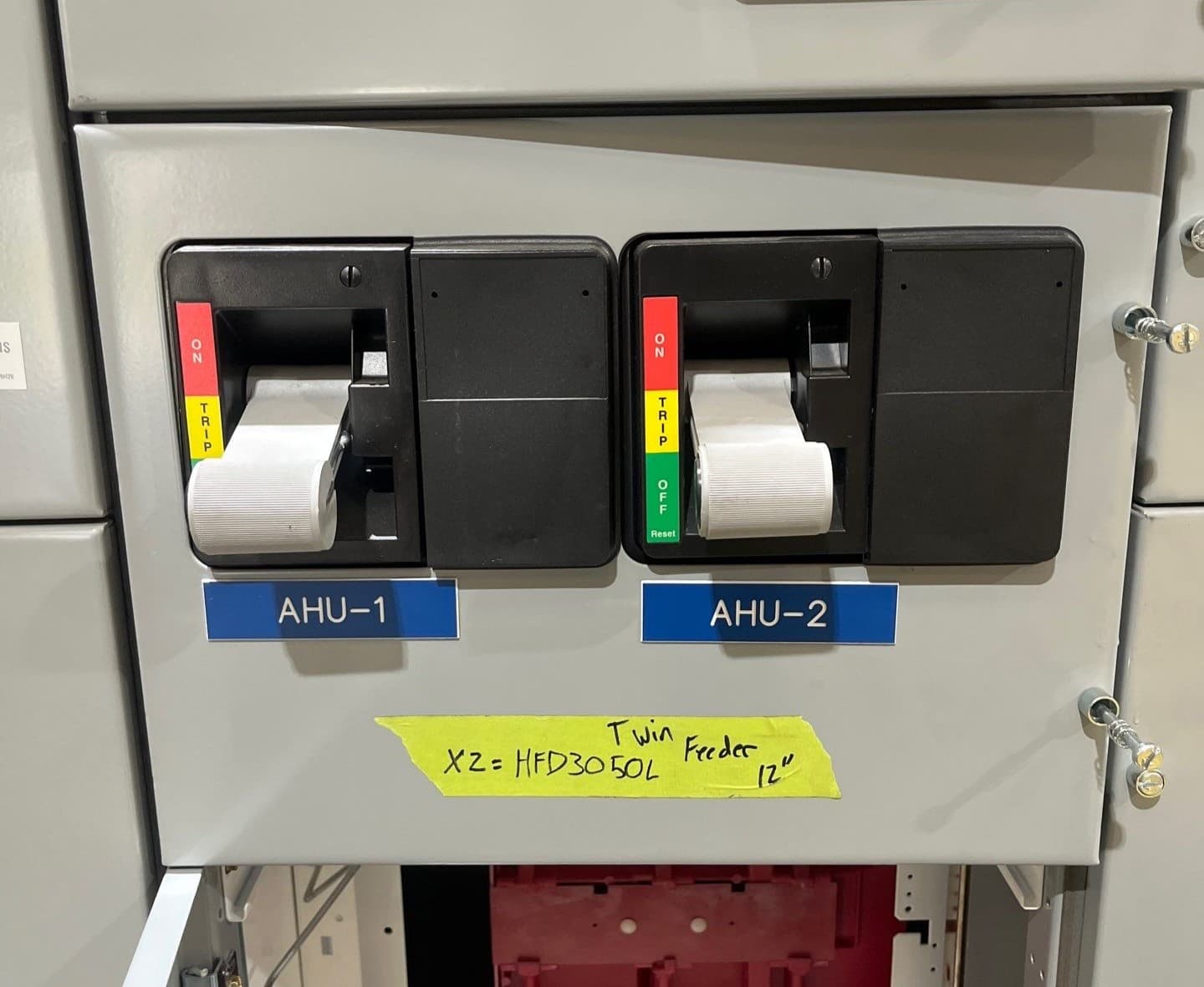 Eaton Freedom FlashGard 12" 50A Twin Feeder MCC Bucket HFD3050L Breaker 50 Amp – image 1