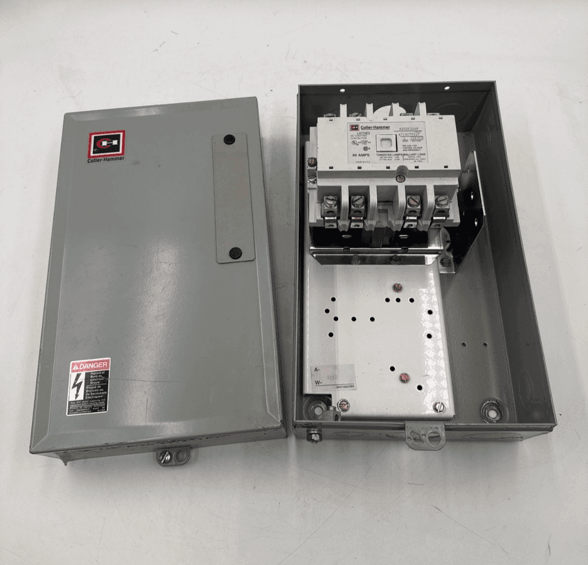 CH ECL04D1A4A Enclosed Lighting Contactor A202K2DAM 60A 4 Pole Coil 110/120V
