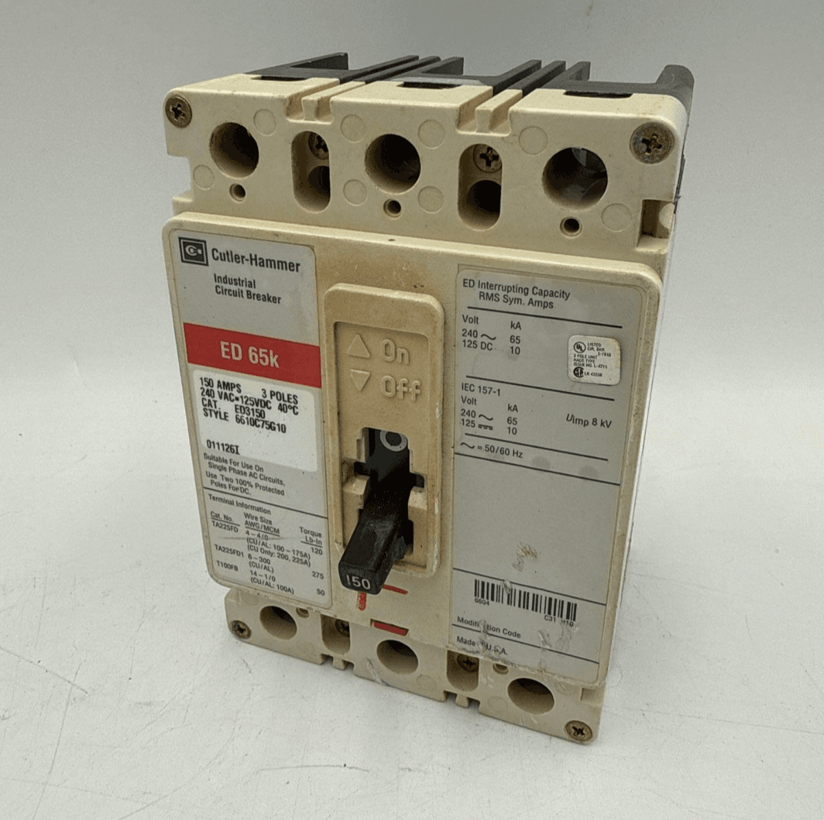 Cutler Hammer ED3150 Circuit Breaker 150A 3P 240V 3PH ED 65k 150 Amp 3 Pole – image 1