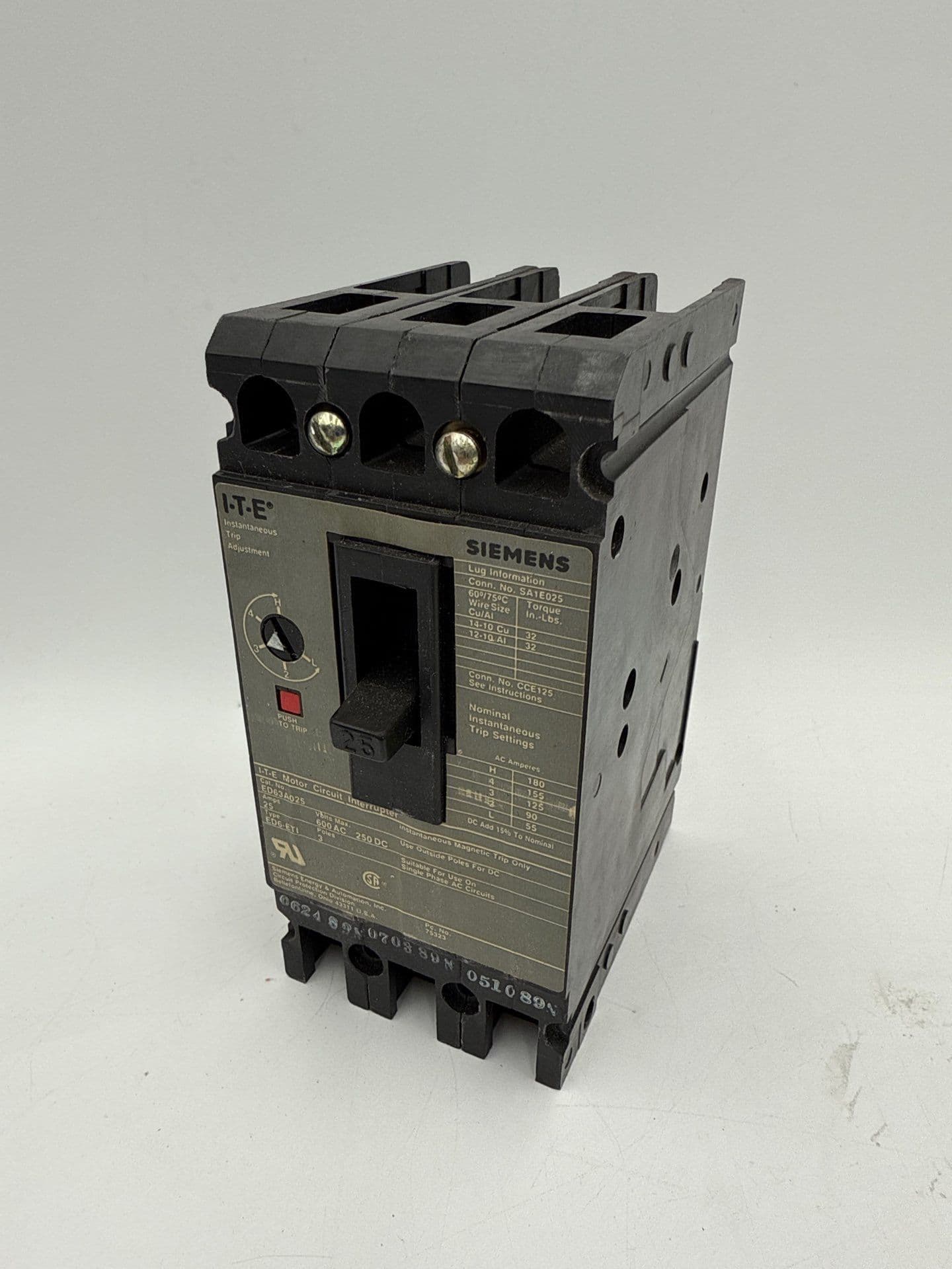 ITE Siemens ED63A025 Circuit Breaker 25A 3P 600V 3PH ED6-ETI 25 Amp 3 Pole – image 1
