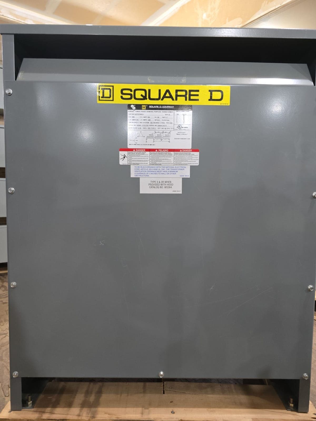Square D EE75T3HCU Dry Type Transformers — image 1 of 8