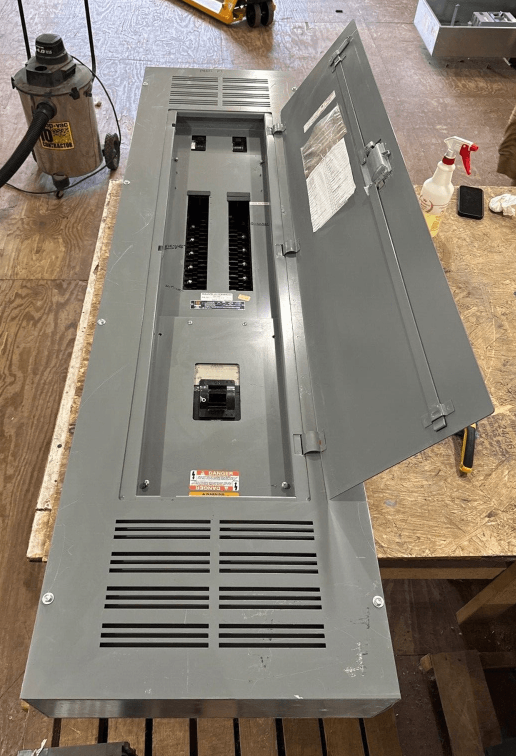 Sq D NQOD Panelboard 400A 208Y/120V 3PH 4W 42Cir MCB LAP36400 400 Amp Panel – image 1