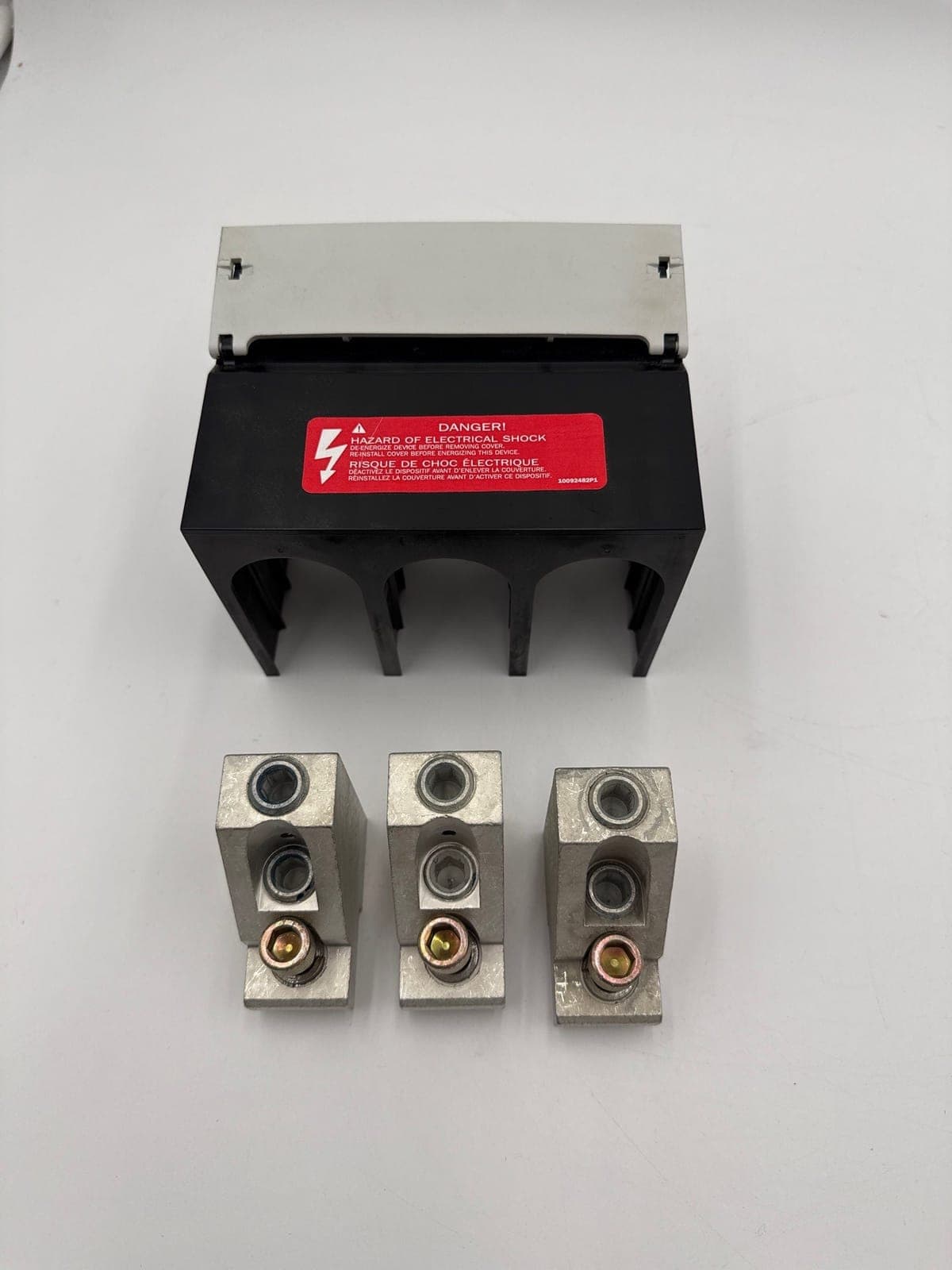 GE FCALK318H Record Plus Circuit Breaker Lug Kit 3PC Lugs with Cover