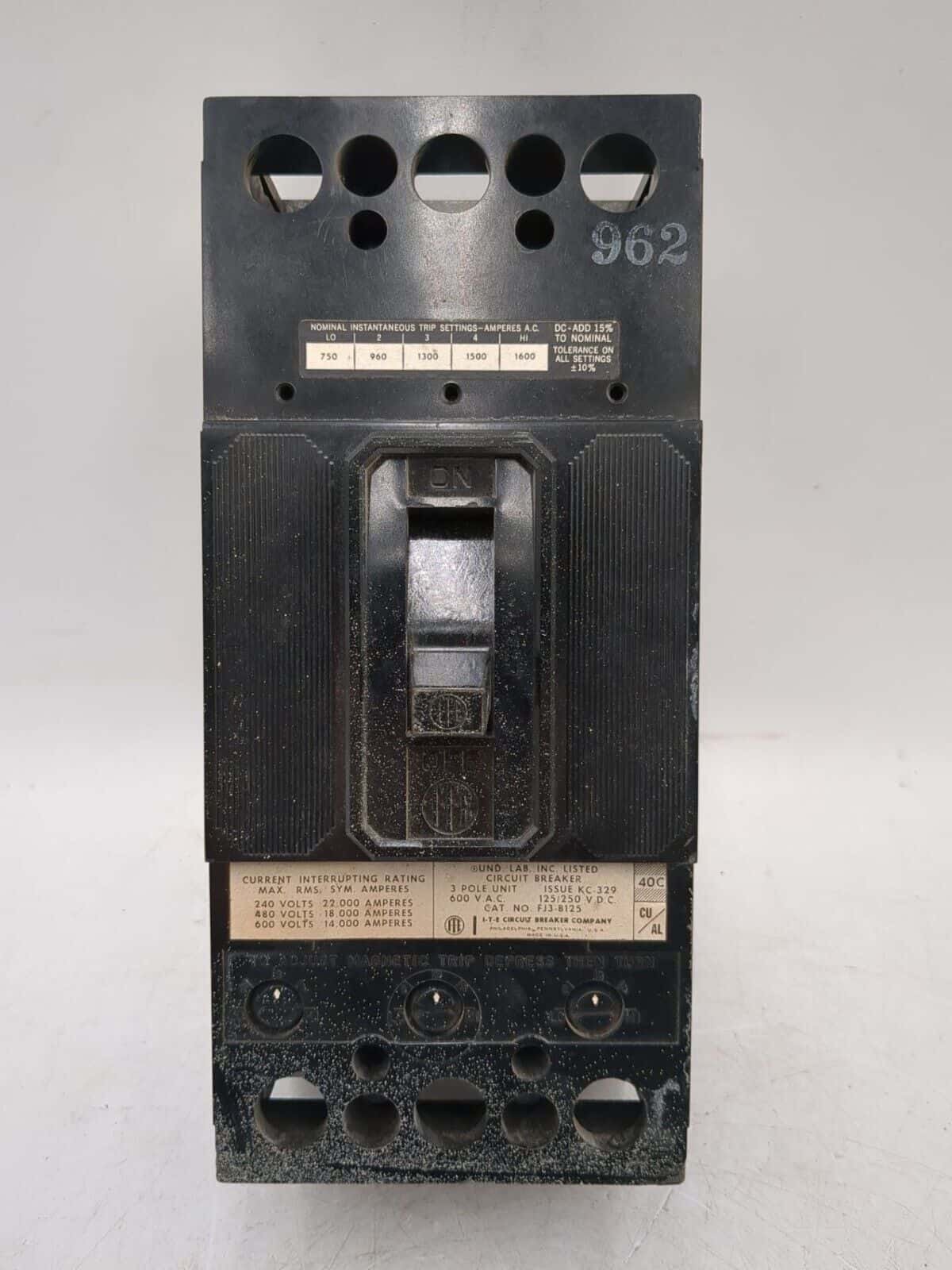 Siemens FJ3-B125 Circuit Breaker — image 1 of 7