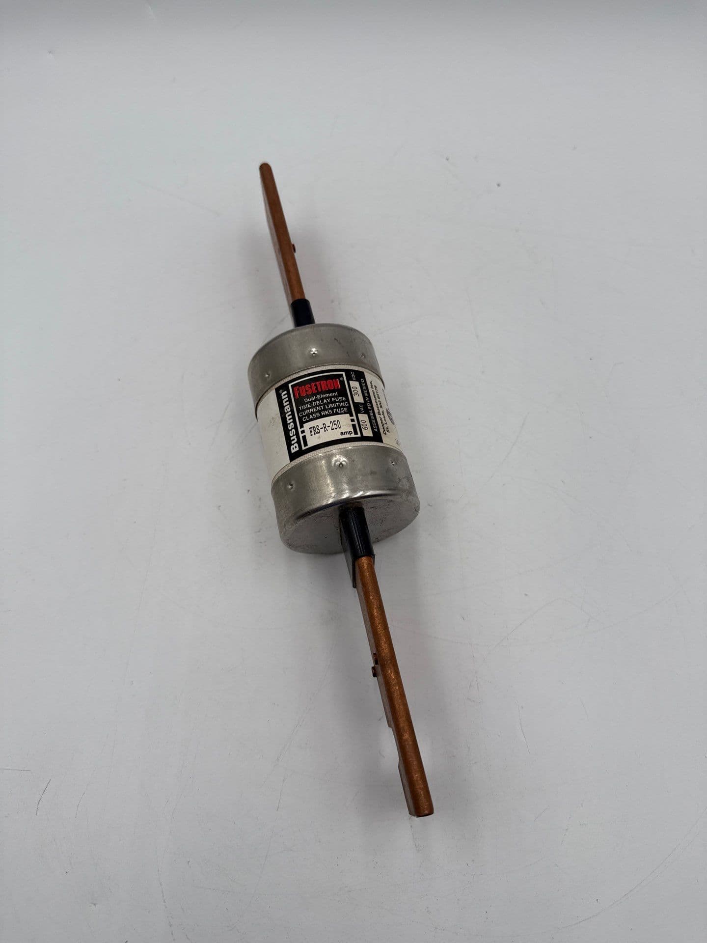 Bussmann FRS-R-250 Fuse 250A 600V Class RK5 Time Delay Dual Element 250 Amp – image 1
