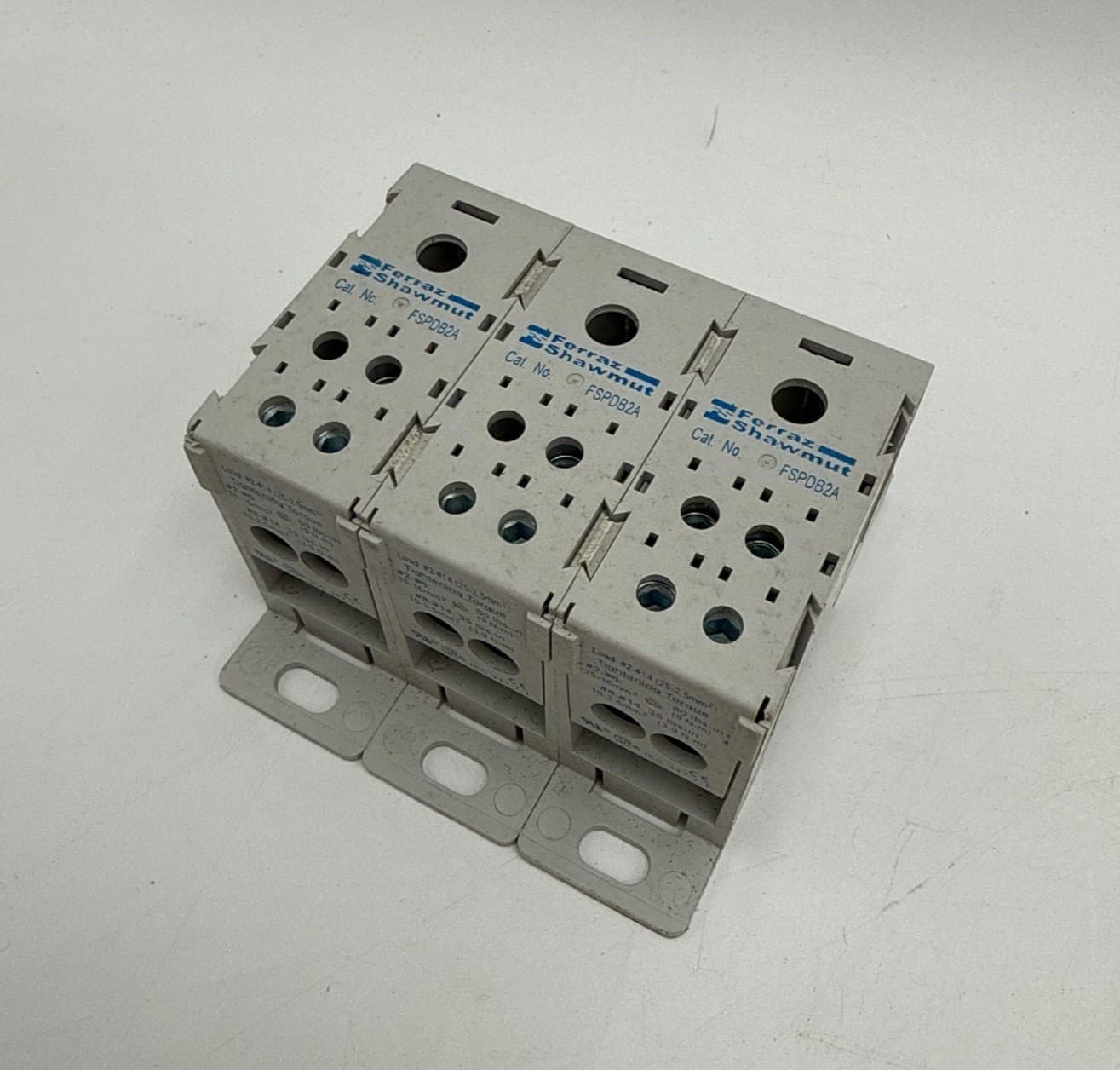 Ferraz Shawmut FSPDB2A Finger-Safe Power Distribution Block 600VAC 175A – image 1