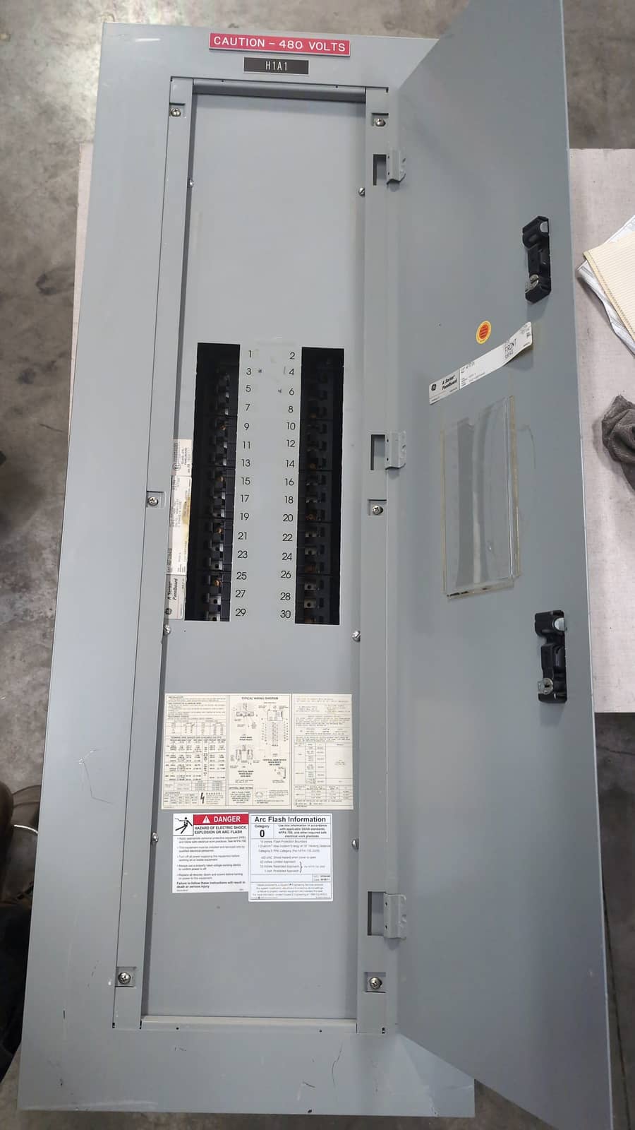 GE AEF3304SB Panel — image 1 of 11