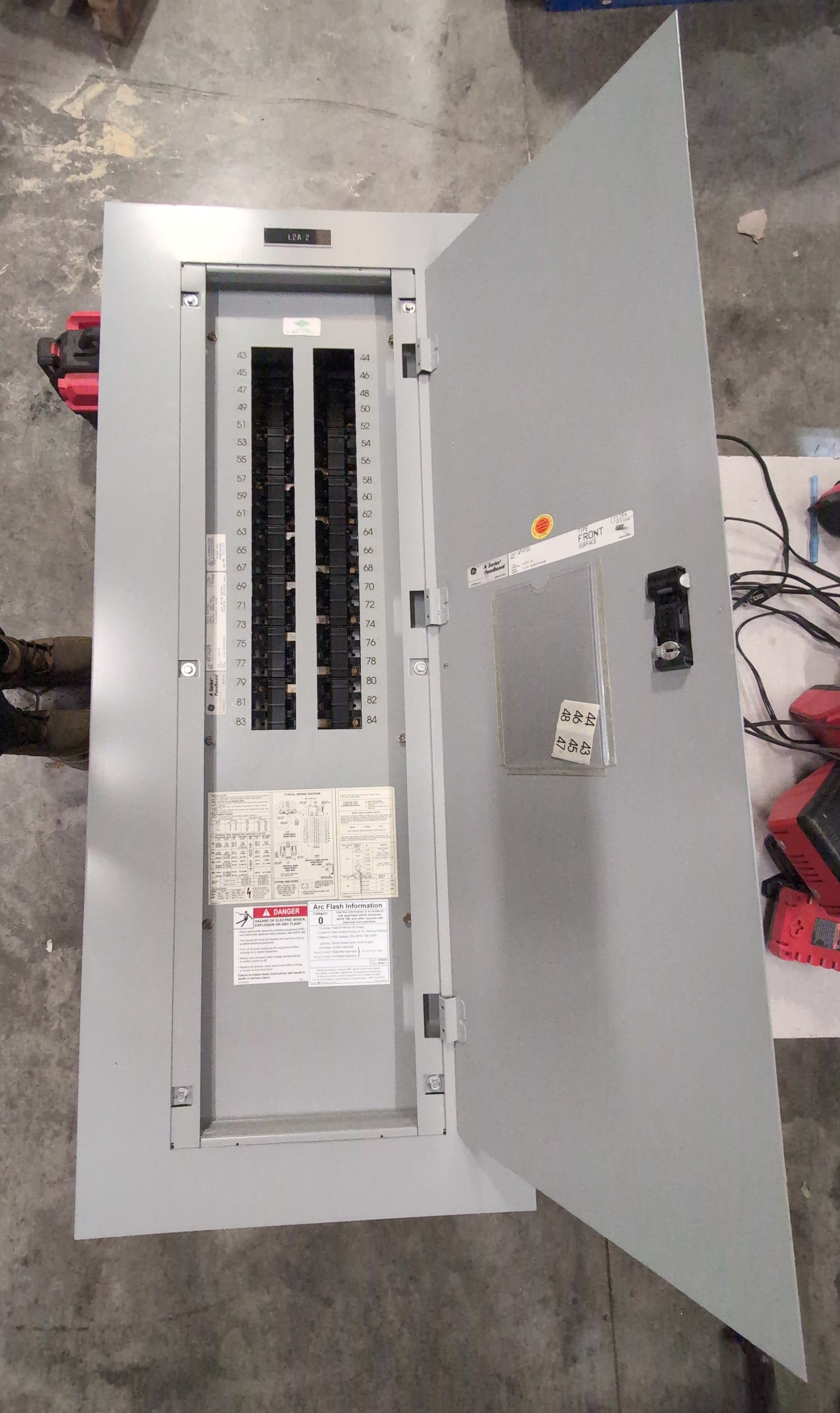 GE AQF3422MB Panelboard 225A 208/120V 3PH 4W MLO Panel 225 Amp 42 Cir NEMA 1 – image 1