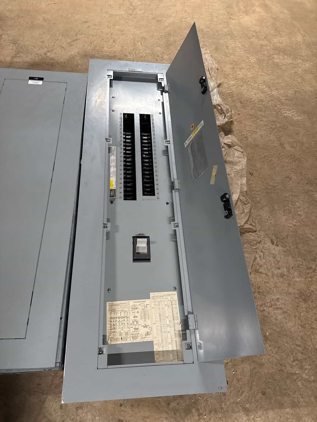 GE AQF3424CBX Panelboard 300A 208/120V 3PH 4W MCB Panel TJD432300 300 Amp