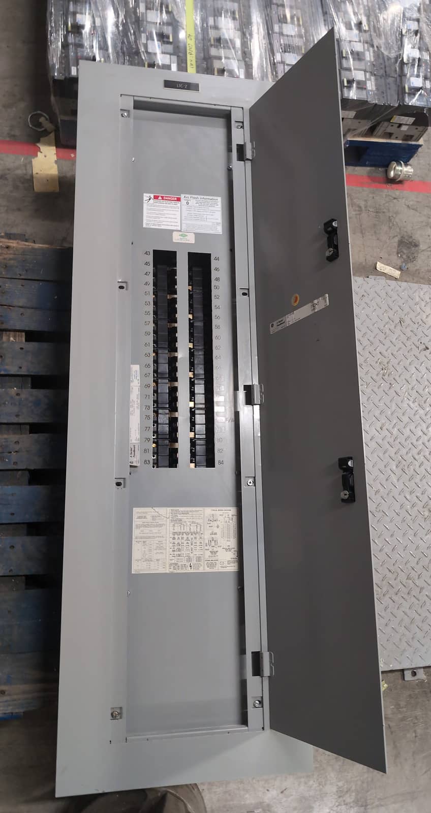 GE AQF3424SB Panelboard 400A 208/120V 3PH 4W 42 Cir MLO Panel Main Lug 400 Amp