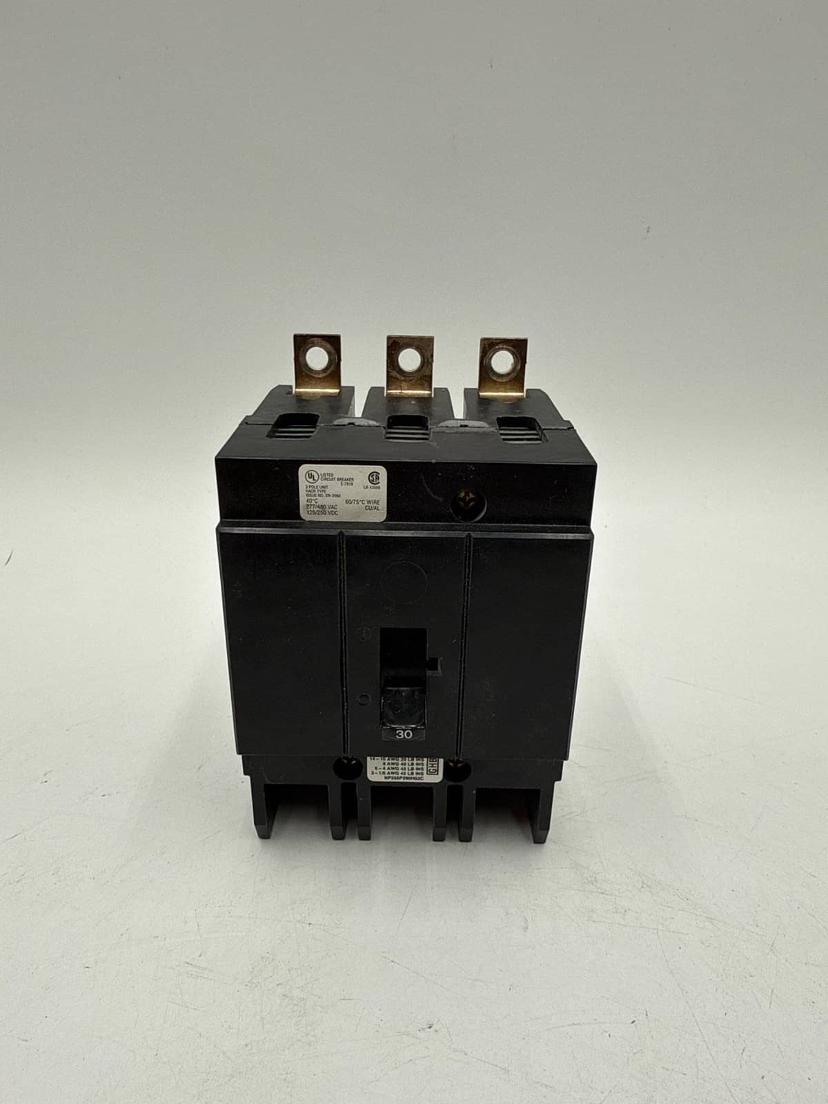 Eaton GHB3030 Circuit Breaker — image 1 of 12