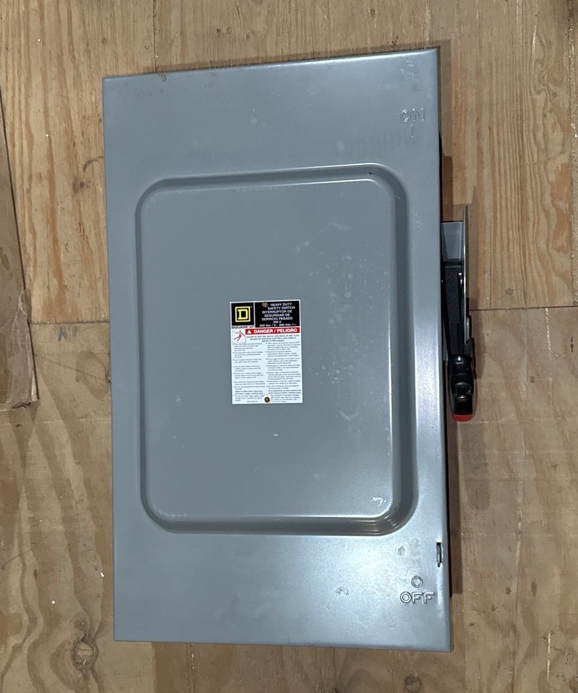 Square D H364 Safety Disconnect Switch 200A 3P 600V Indoor 200 Amp 3 Pole – image 1