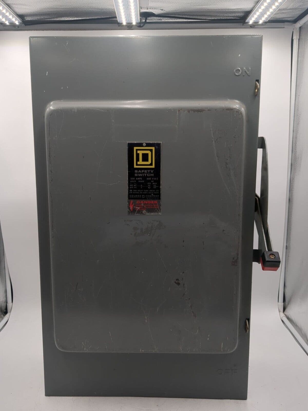 Square D H364N