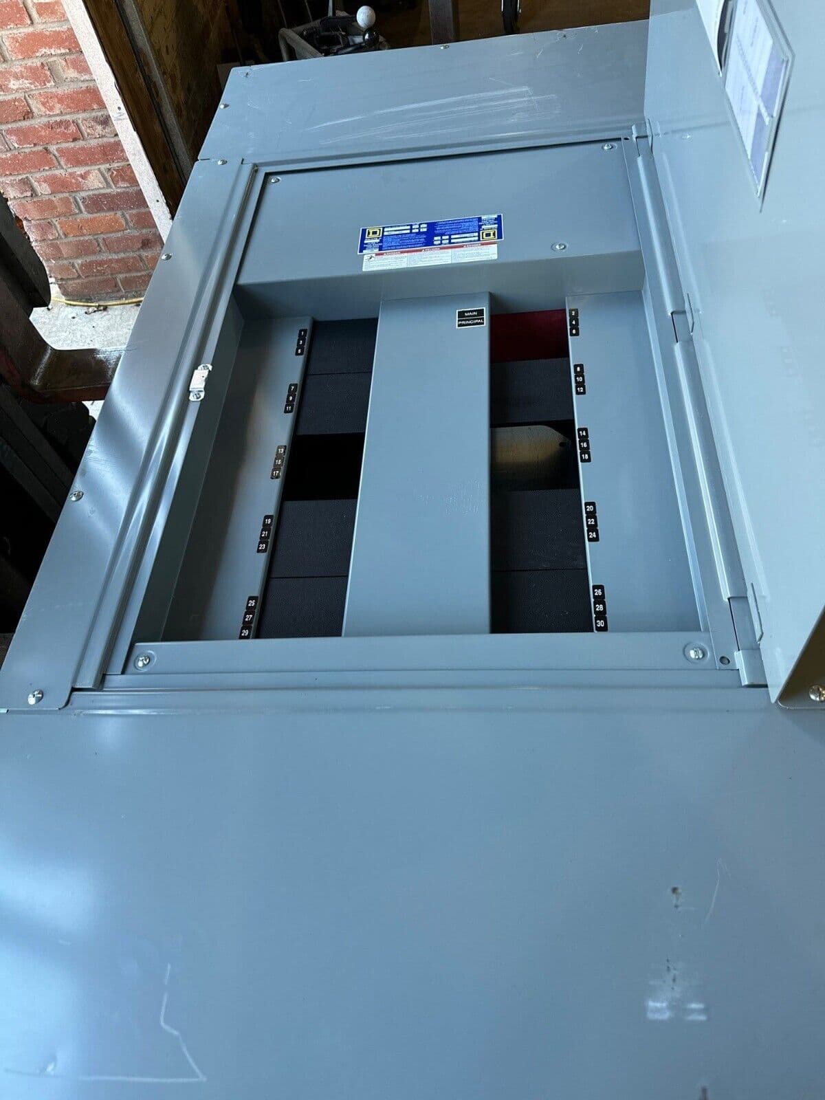 Square D HC3264B Panel — image 1 of 7
