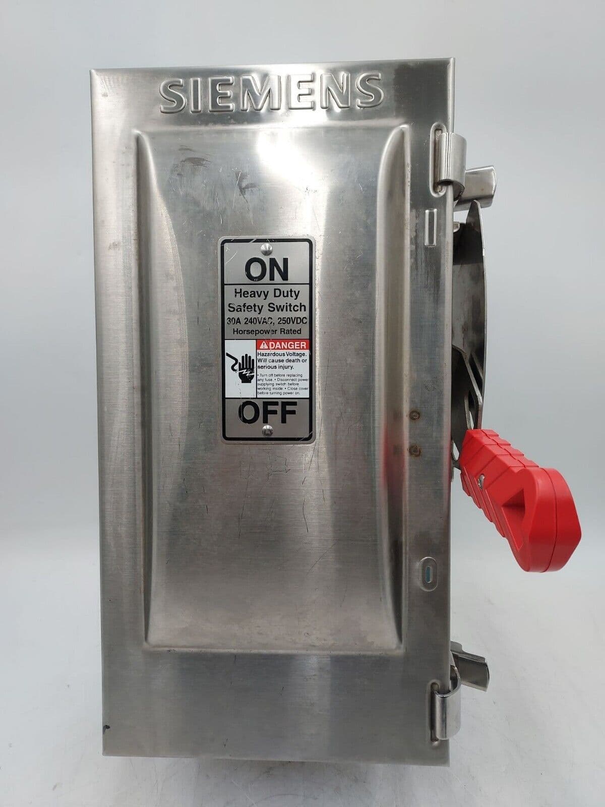 Siemens HF221S Disconnect — image 1 of 9