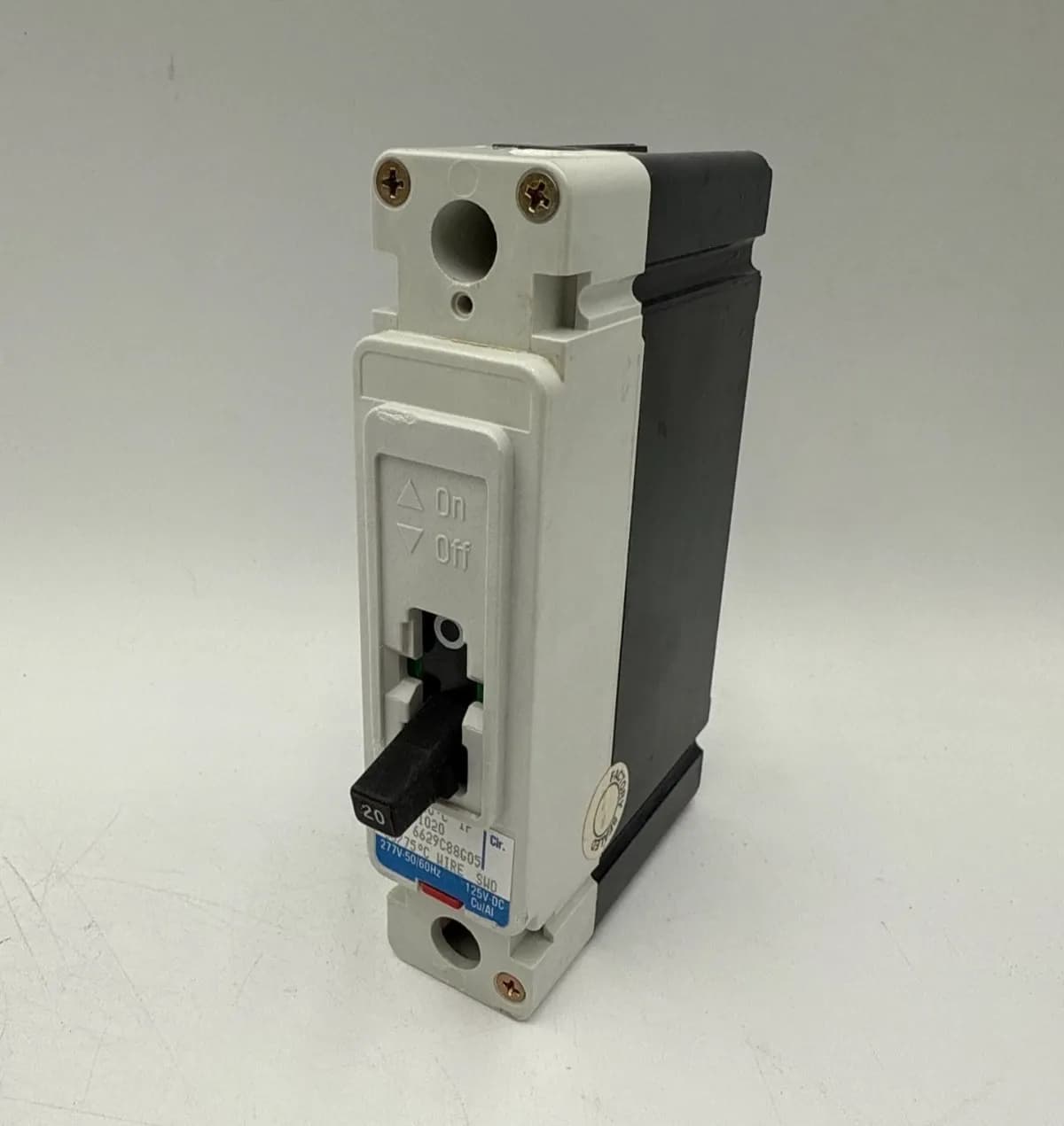 Cutler Hammer HFD1020 Circuit Breaker 20A 1P 277V HFD 65k 20 Amp 1 Pole Bolt On
