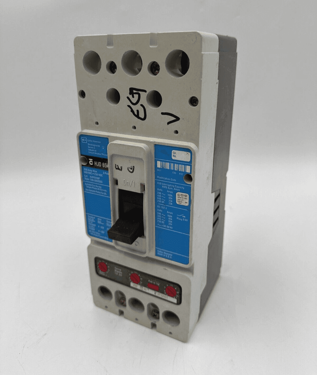 Cutler-Hammer HJD3200 Circuit Breaker — image 1 of 7