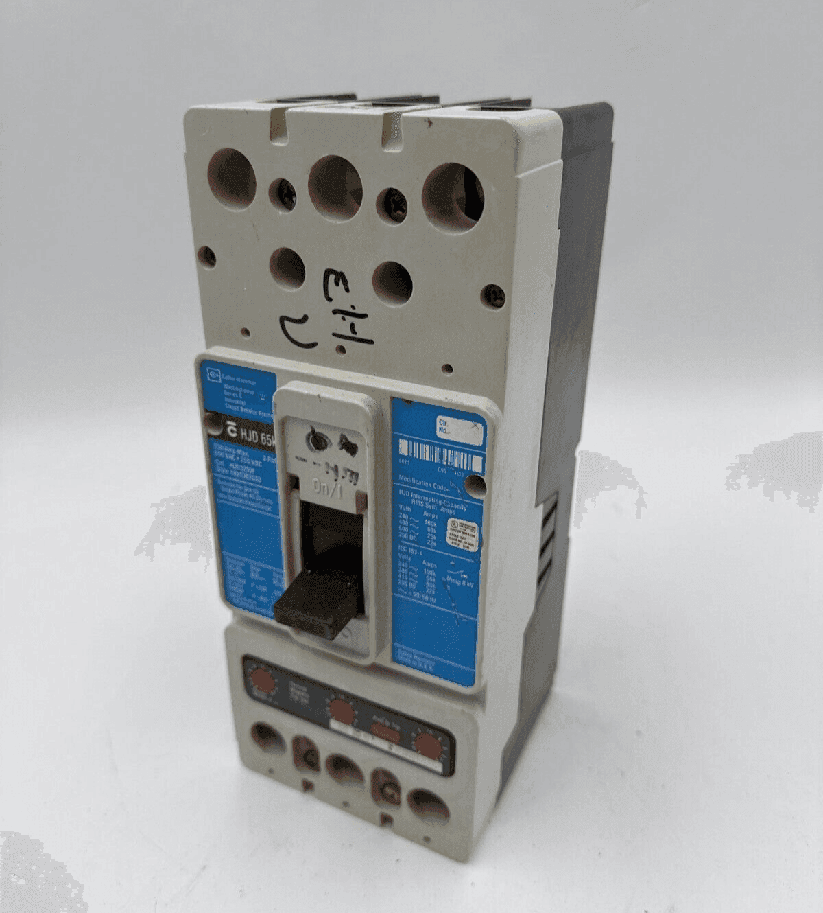 Cutler-Hammer HJD3225 Circuit Breaker — image 1 of 7