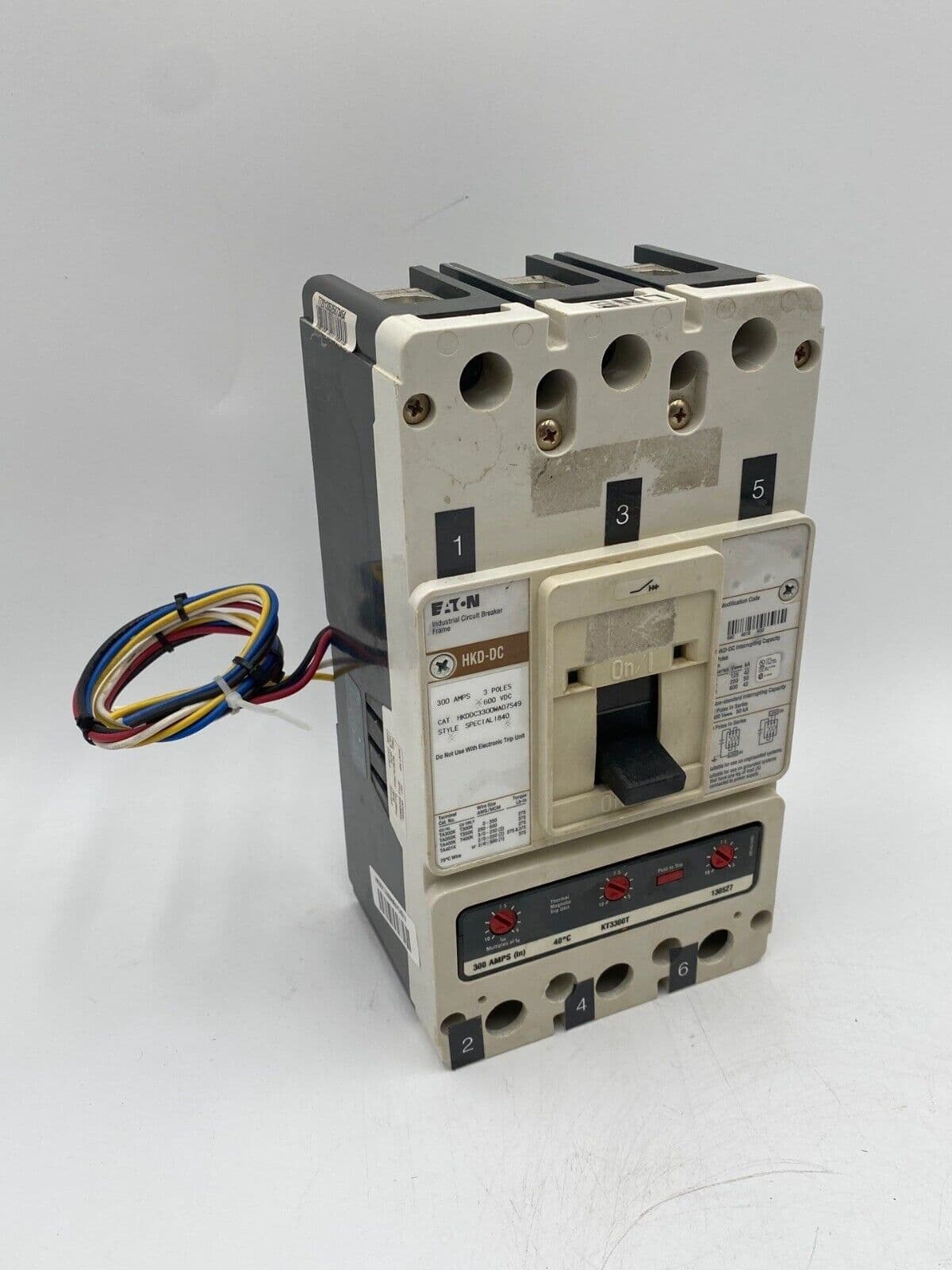 Eaton HKDDC3300WA07S49 Circuit Breaker 300A 3P 600V 3PH HKDDC Bolt On – image 1