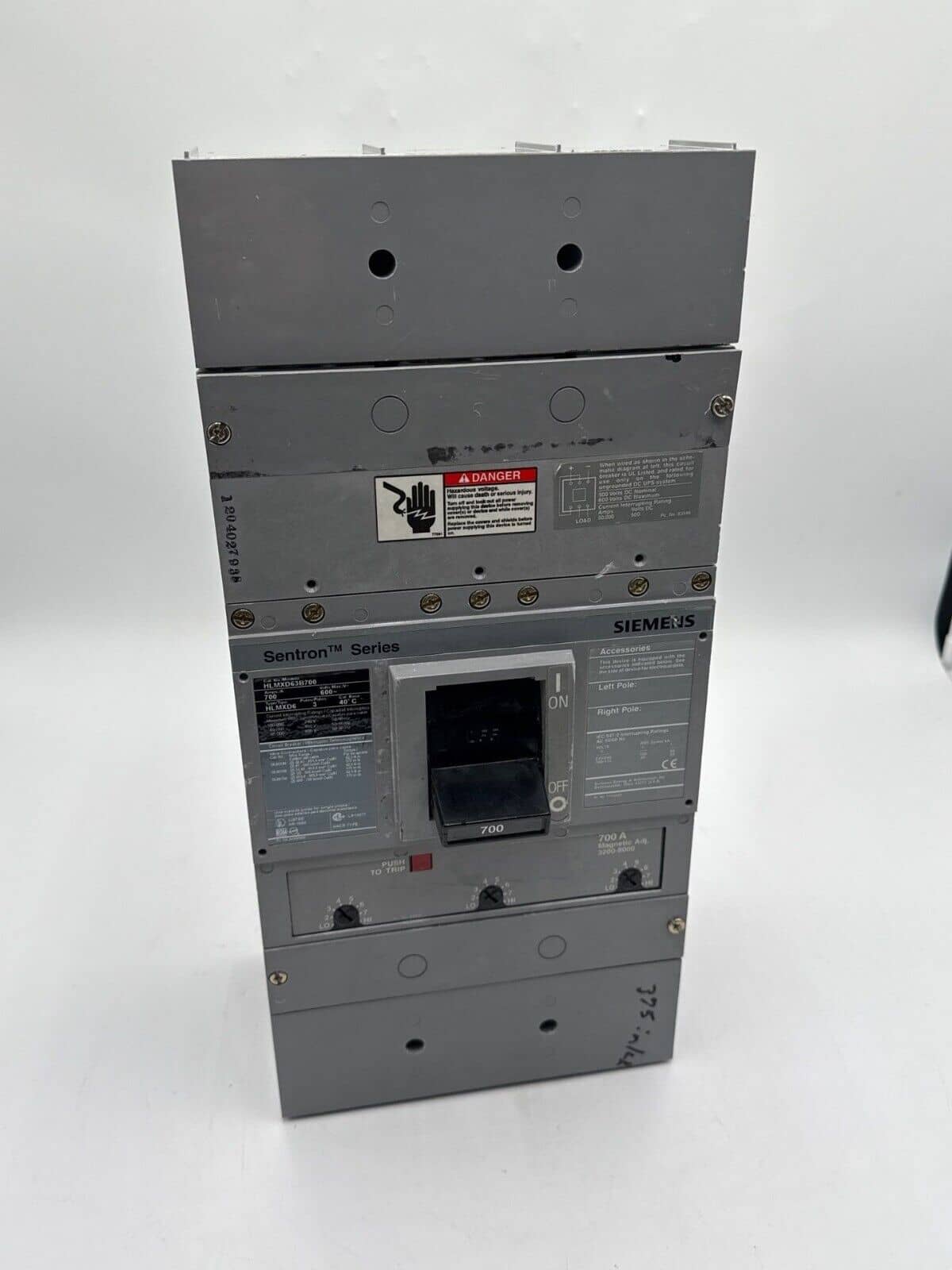 Siemens HLMXD63B700 Circuit Breaker — image 1 of 7