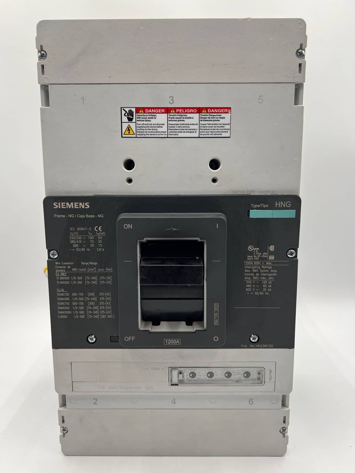 Siemens HNX3W120 Circuit Breaker — image 1 of 10