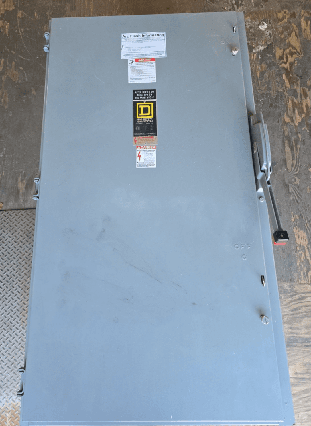 Square D HU365 Safety Disconnect Switch 400A 3P 600V Type 1 Indoor 400 Amp – image 1