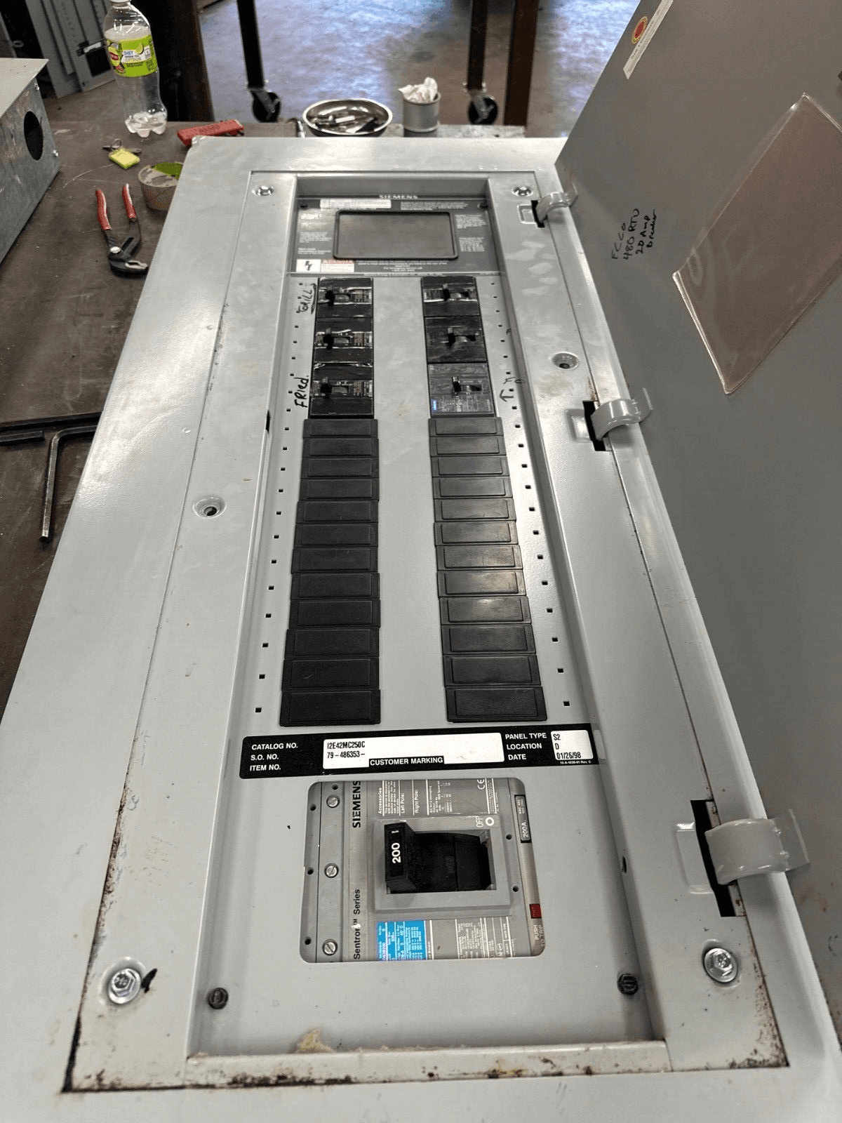 Siemens I2E42MC250C Panel — image 1 of 10