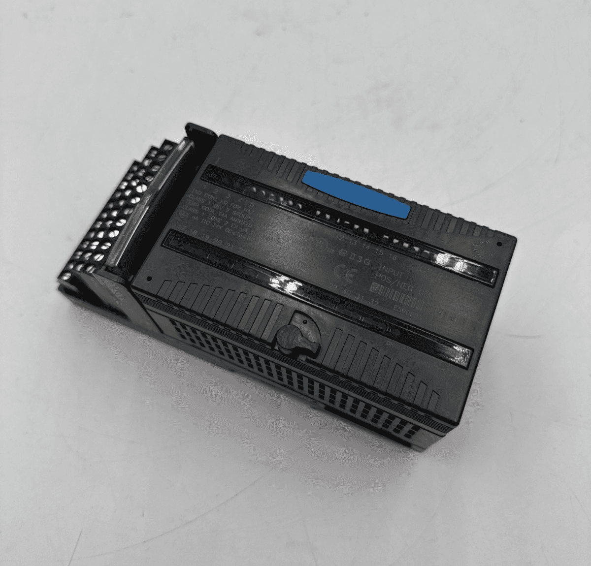 GE Fanuc IC200MDL650G PLC — image 1 of 9