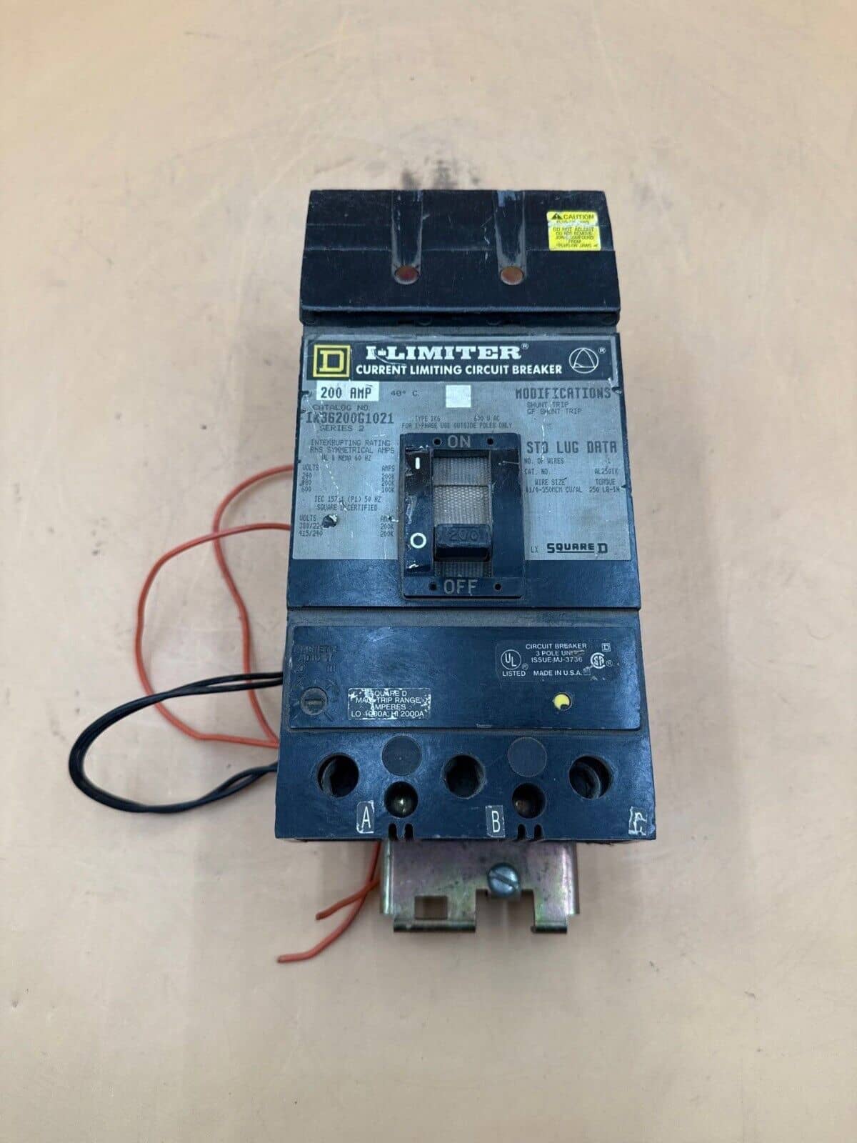 Square D IK36200G1021 Circuit Breaker — image 1 of 7