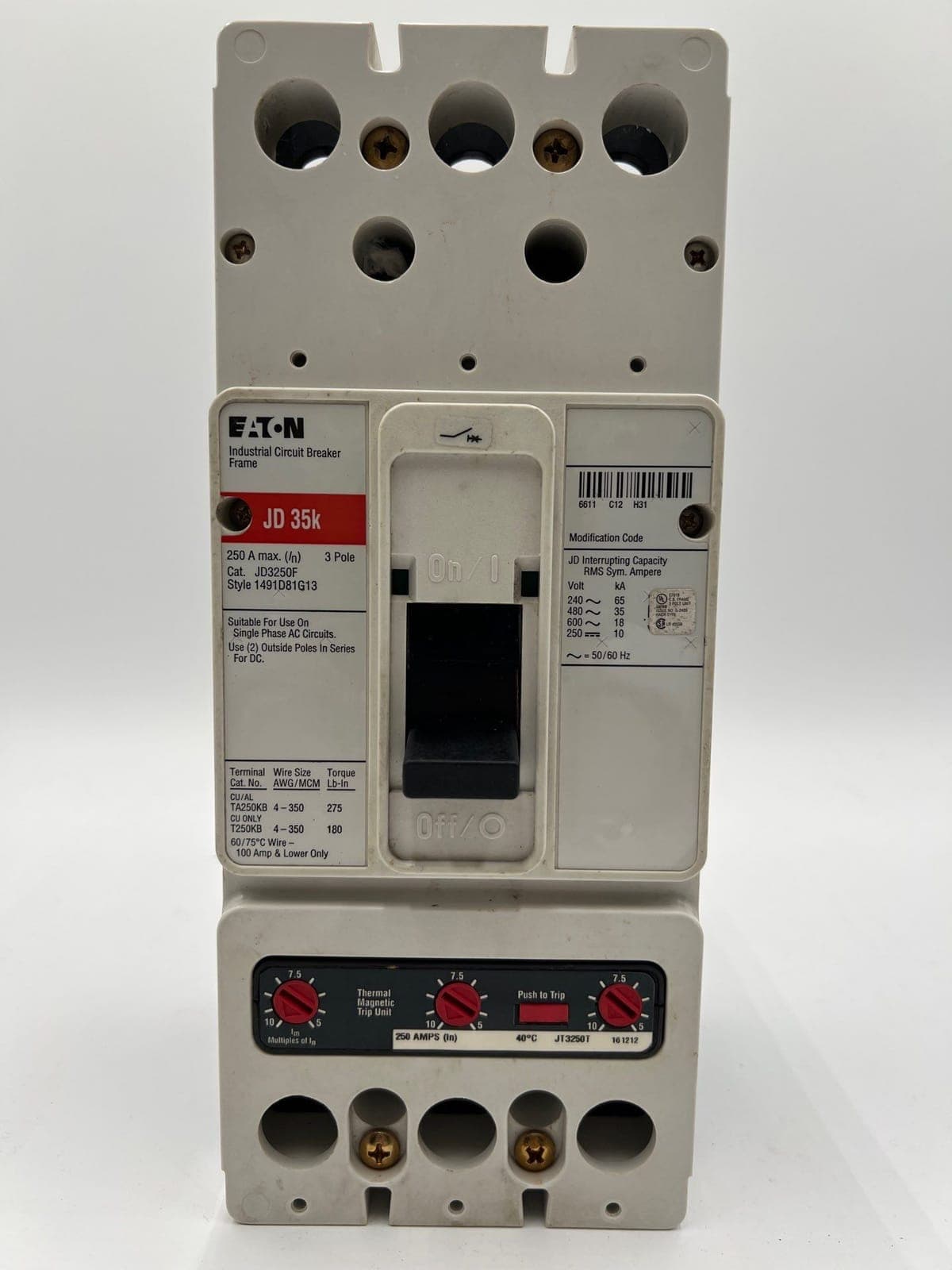 Eaton JD3250 Circuit Breaker — image 1 of 7