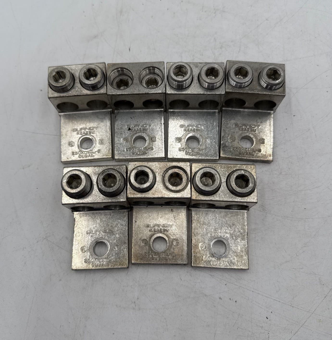 7PC Burndy K2A29U Mechanical Terminal Lug 6 AWG to 250 KCMIL Str 3/8" Stud – image 1