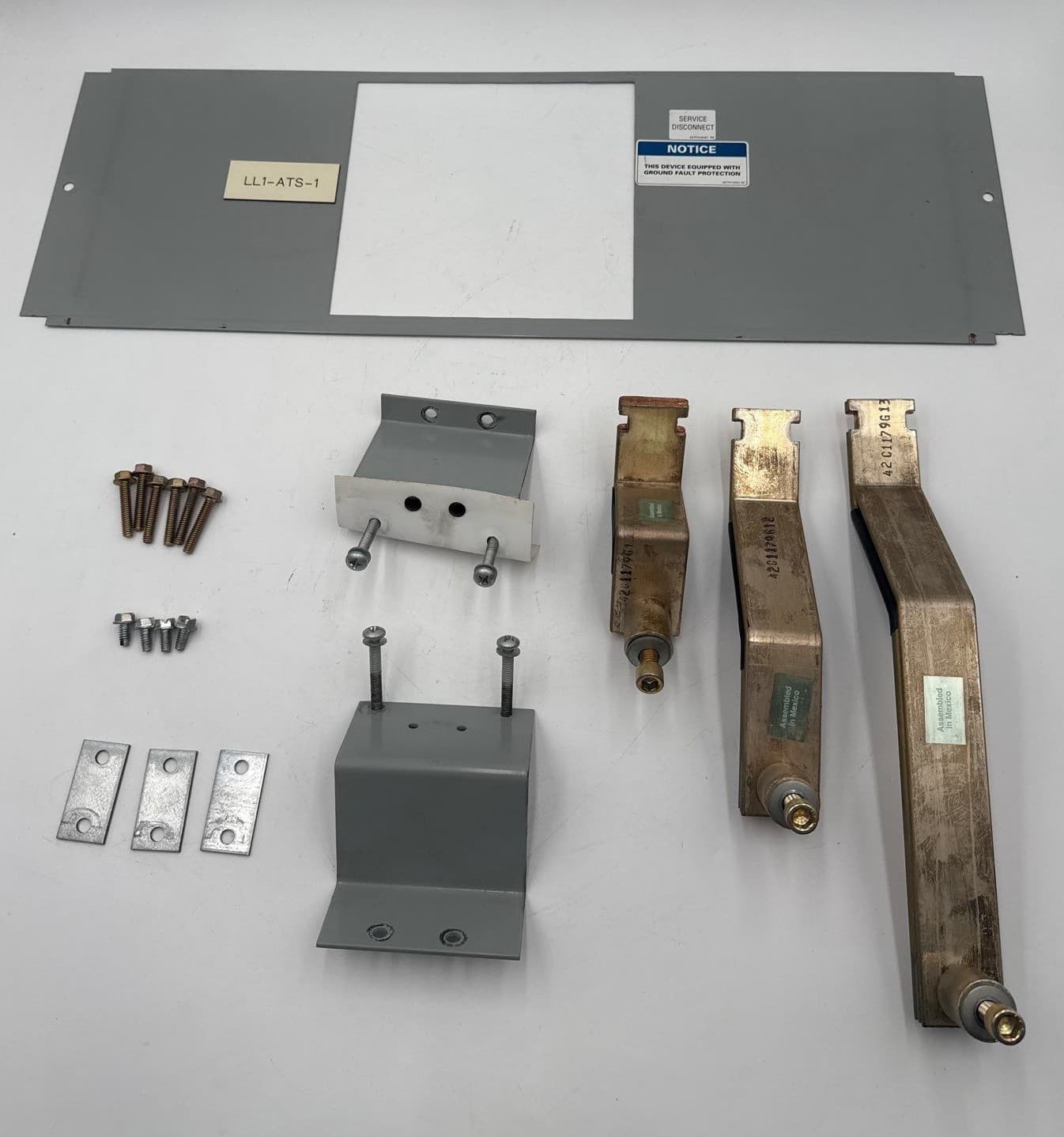 Eaton KPRL4MD 800A Mounting Hardware Kit 3P 600V 800 Amp Single Branch – image 1