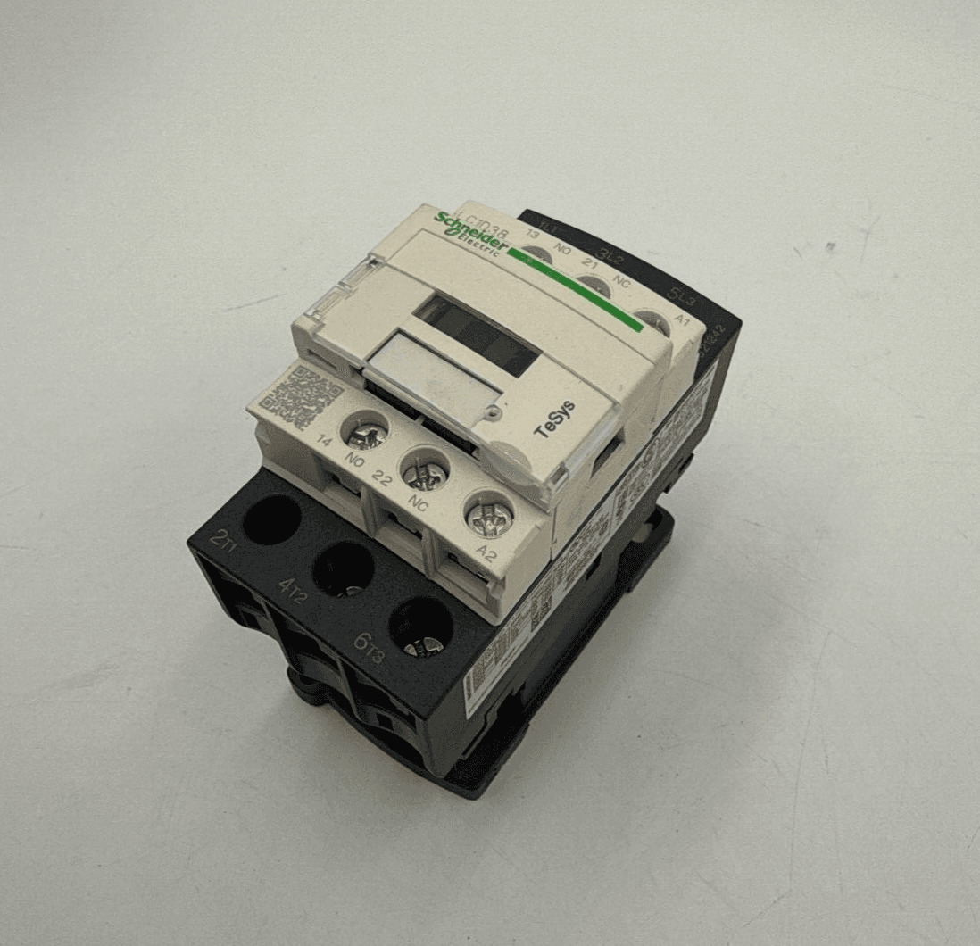 Schneider Electric LC1D38G7 Contactor — image 1 of 8