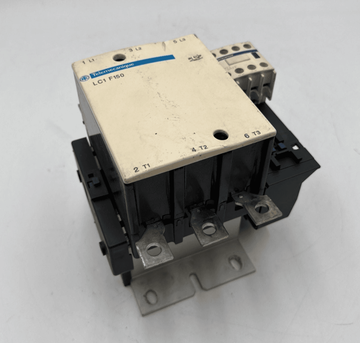 Telemecanique LC1F150 Contactor — image 1 of 9