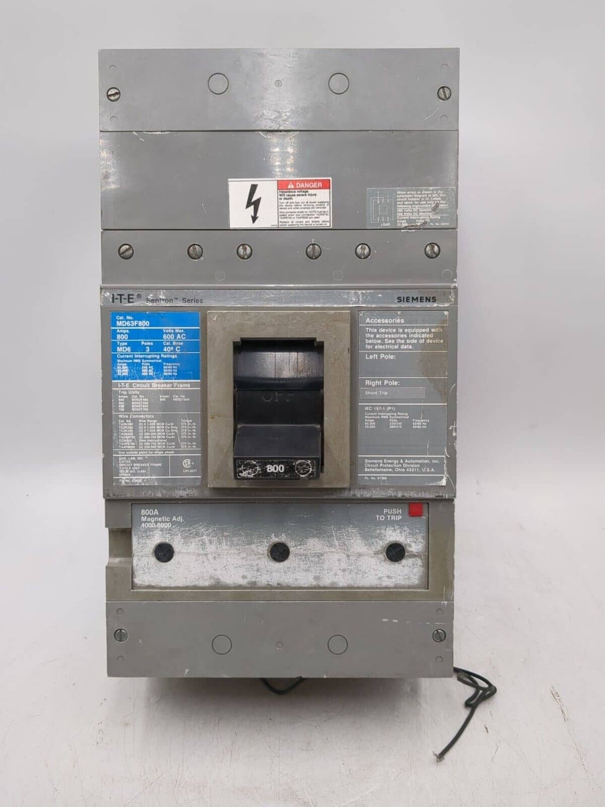 Siemens MD63F800 Circuit Breaker — image 1 of 8
