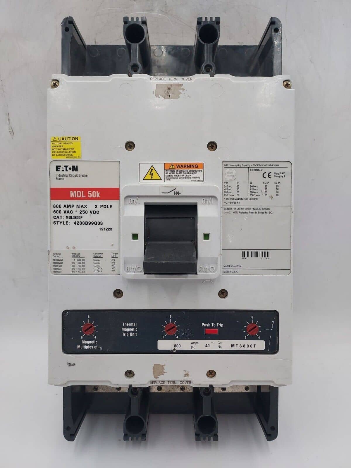 Eaton MDL3800 Circuit Breaker — image 1 of 7