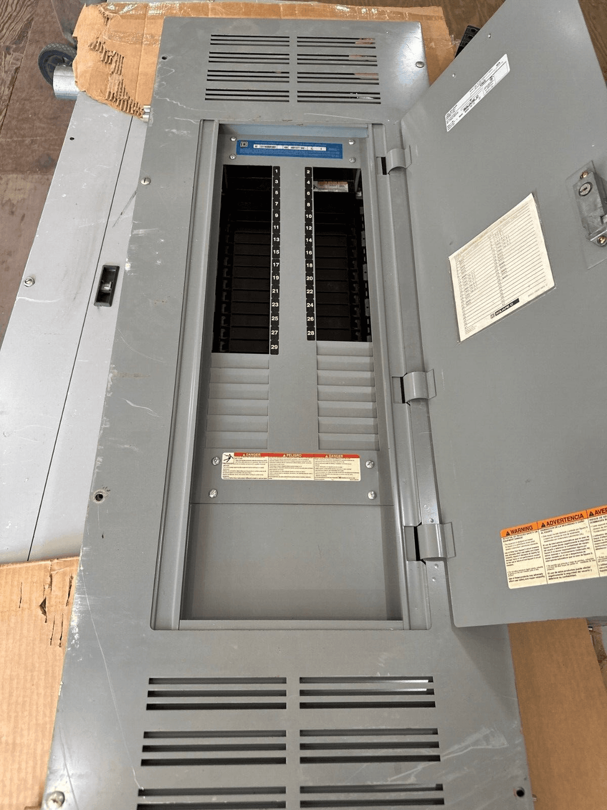 Square D NF Panelboard 600A 480Y/277V 3PH 4W MLO 42 Circuit Main Lug P536 – image 1