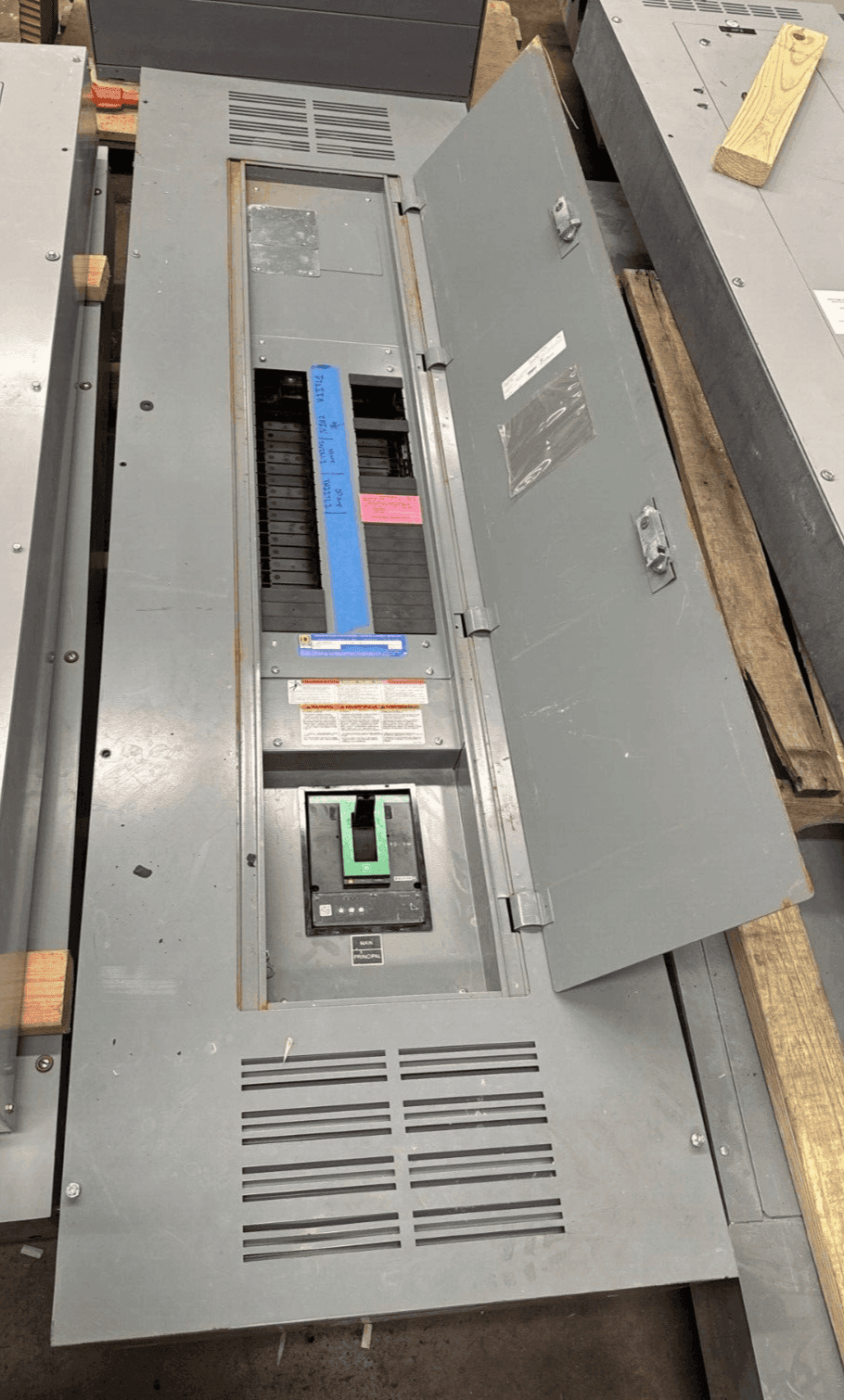 Square D NF Panel — image 1 of 12