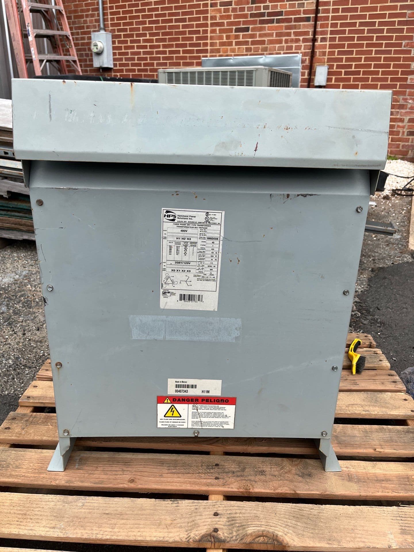 45KVA Hammond NMK045KB Transformer Pri 480V Sec 208/120V 3PH 3R Encl