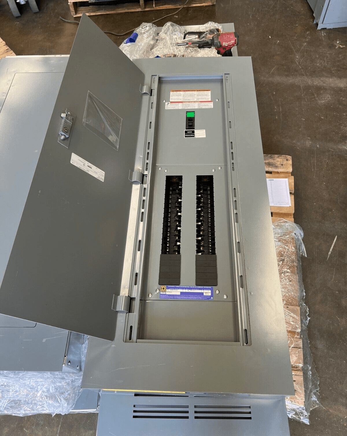 Square D NQ Panelboard 150A 208/120V 3PH 4W 42 Circuit Indoor Encl P609 – image 1