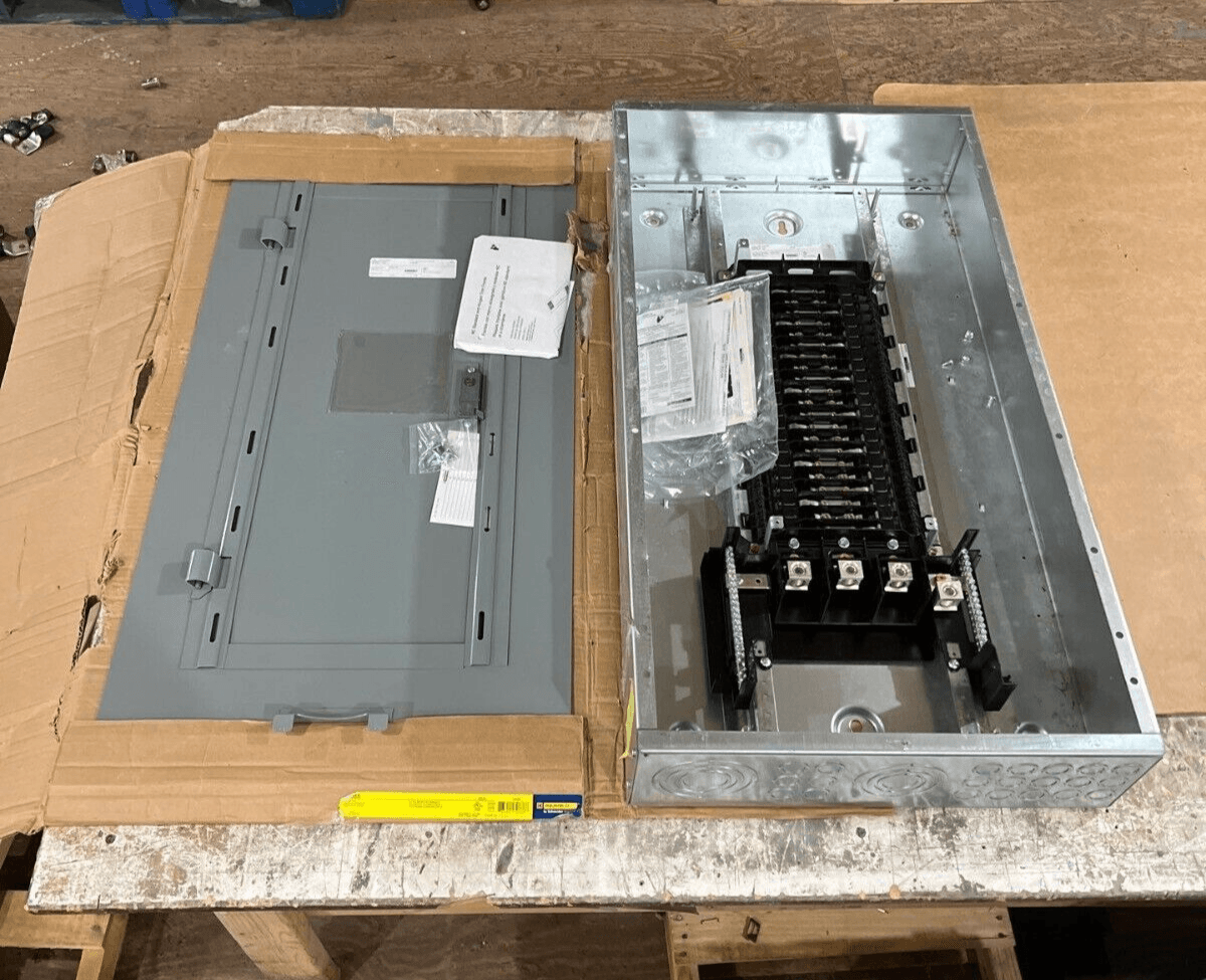 Square D NQ Panelboard 250A 208/120V 3PH 4W 42 Cir MLO Main Lug P669 – image 1