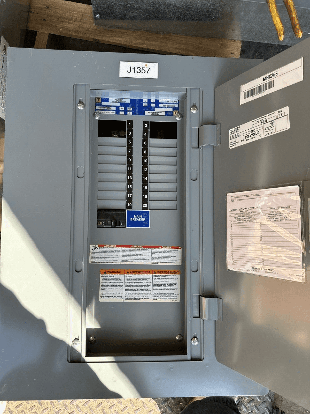 Square D NQOD20M100CU Panel — image 1 of 9