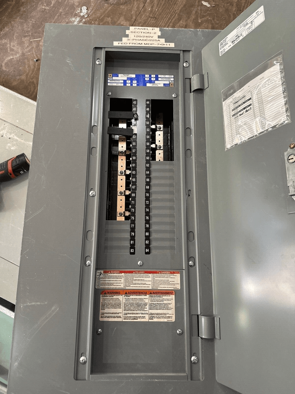 SQD NQOD442L225CU NQOD Panelboard 225A 240V 3PH 4W 42 CIR MLO P511 – image 1